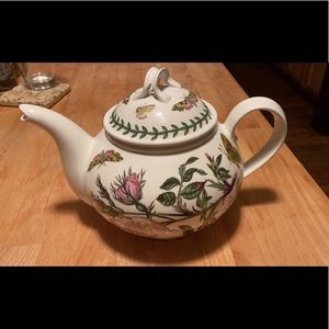 Like New Portmeirion “Botanic Garden” Teapot